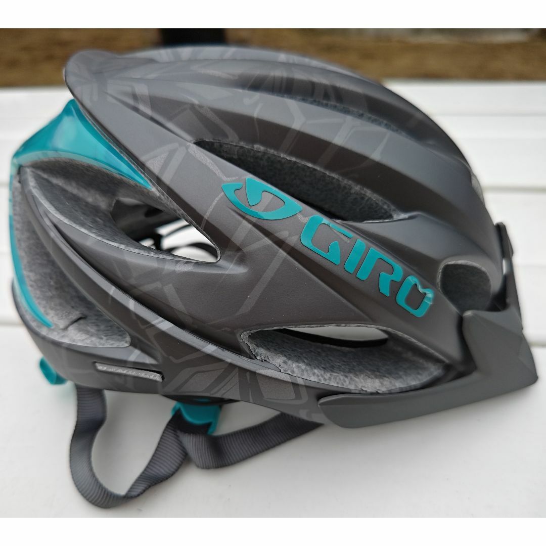 GIRO(ジロ)のGIRO サイクルヘルメット Xara M　新品未使用 スポーツ/アウトドアの自転車(その他)の商品写真