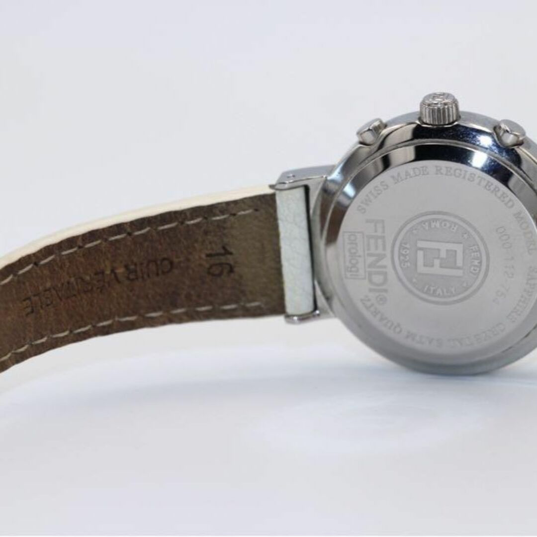 FENDI(フェンディ)のフェンディ FENDI 32MM ZUCCA ズッカ柄 クロノグラフ レディースのファッション小物(腕時計)の商品写真