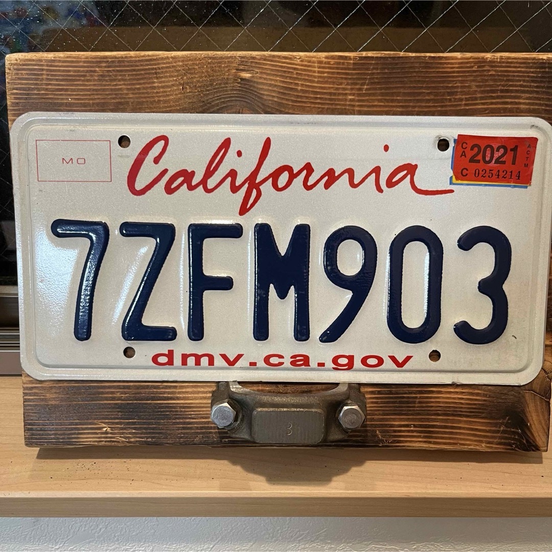 Chrysler(クライスラー)の903 アメリカカリフォルニアナンバープレート ライセンスプレート ハンドメイドのインテリア/家具(インテリア雑貨)の商品写真