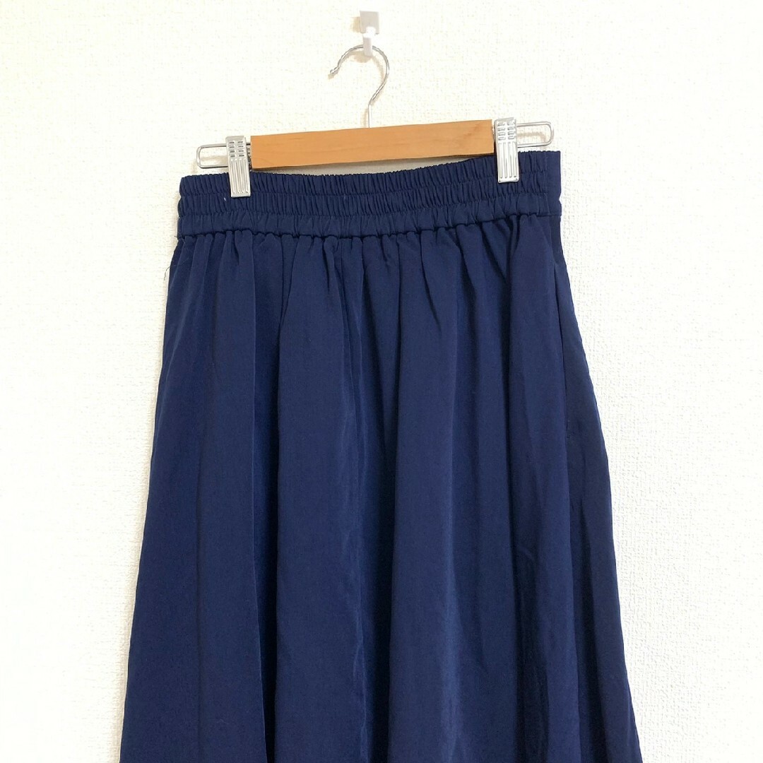 LOWRYS FARM(ローリーズファーム)のローリーズファーム Ｆ フレアスカート ひざ下丈 きれいめコーデ ネイビー レディースのスカート(ひざ丈スカート)の商品写真