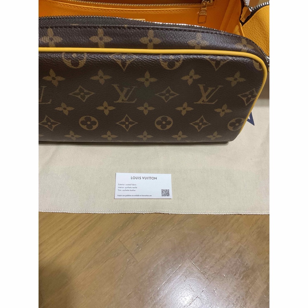 LOUIS VUITTON(ルイヴィトン)のLOUIS VUITTON ドップ・キット M46764 メンズのバッグ(セカンドバッグ/クラッチバッグ)の商品写真