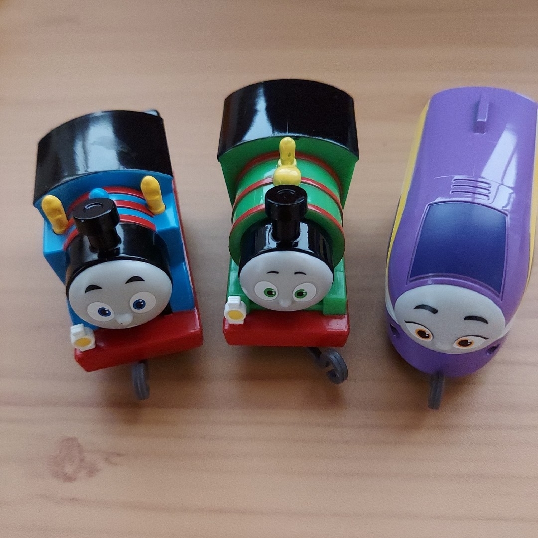 THOMAS(トーマス)のきかんしゃトーマスカプセルプラレールみんなでGO編ガチャガチャ　パーシー　カナ キッズ/ベビー/マタニティのおもちゃ(電車のおもちゃ/車)の商品写真