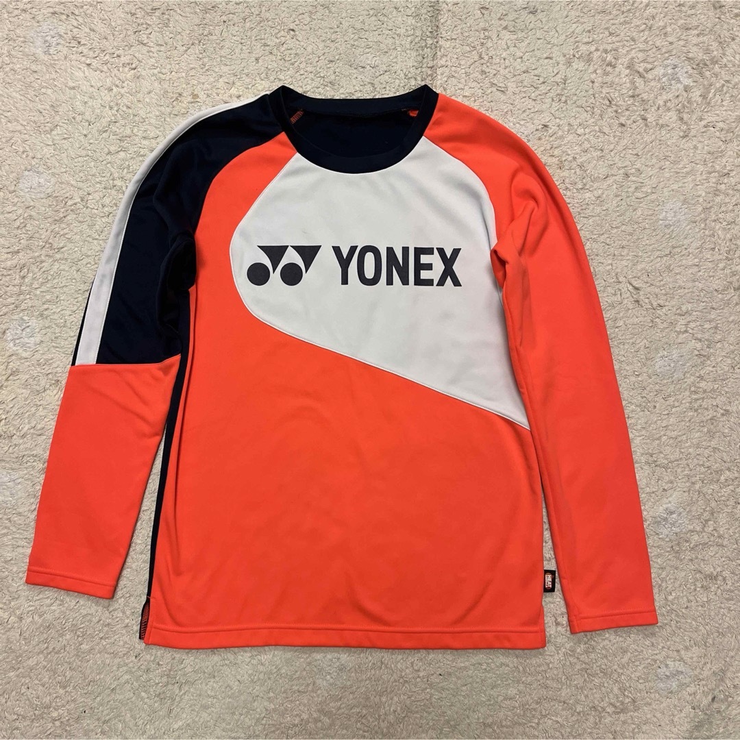 YONEX(ヨネックス)のヨネックス　ヒートカプセル　裏起毛　長袖　ライトトレーナー　レディースM程度 レディースのトップス(トレーナー/スウェット)の商品写真