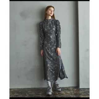 MOARE shoulder shirring dress one piece (ロングワンピース/マキシワンピース)