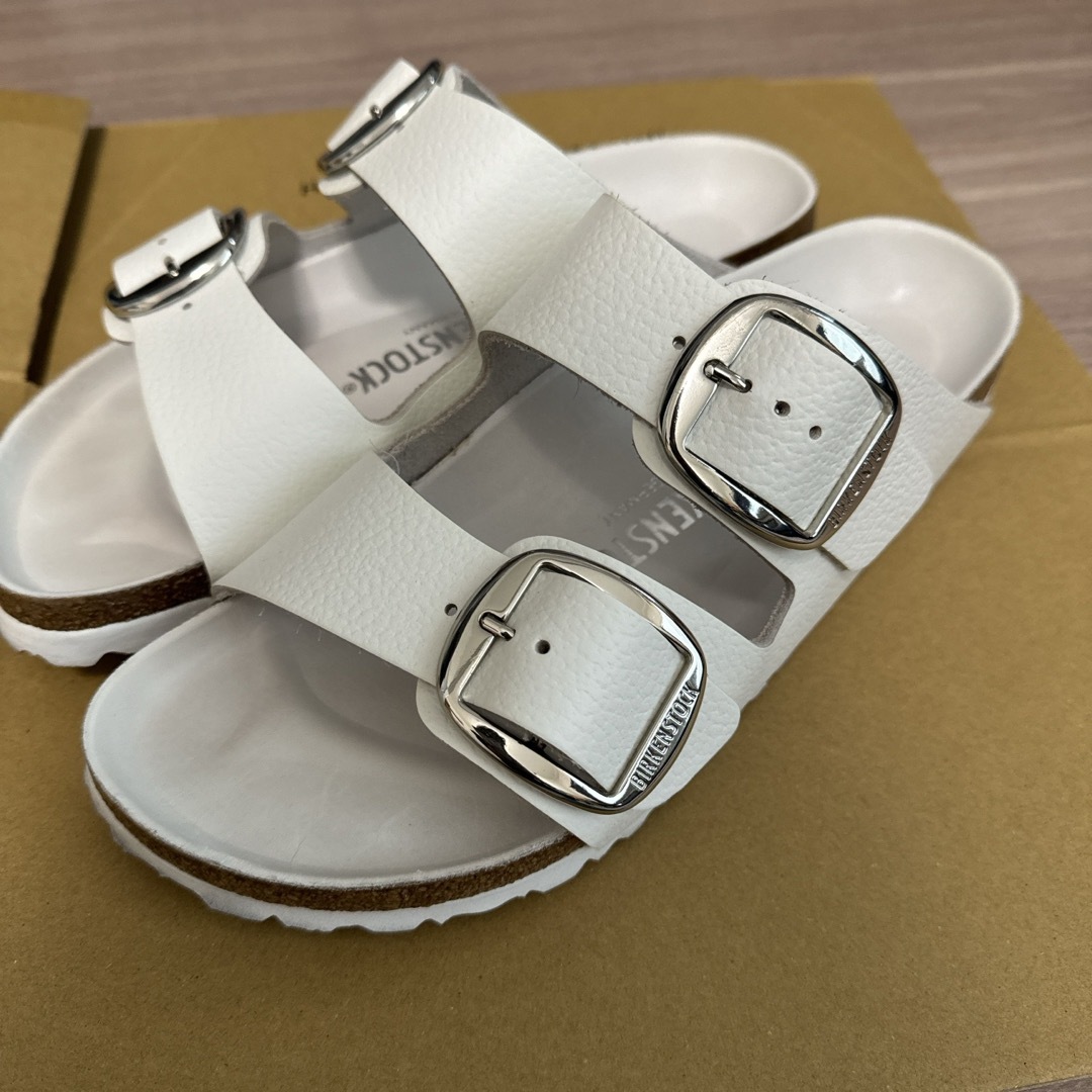 BIRKENSTOCK(ビルケンシュトック)のBIRKENSTOCK ARIZONA BIG BUCK レディースの靴/シューズ(サンダル)の商品写真