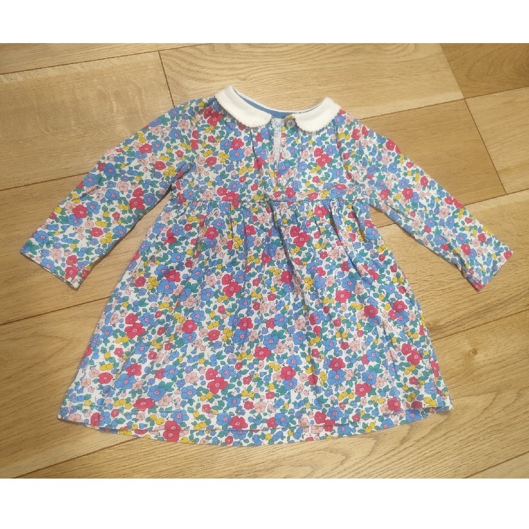 Boden(ボーデン)の【size80】 Boden ベビー 花柄ワンピース キッズ/ベビー/マタニティのベビー服(~85cm)(ワンピース)の商品写真