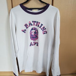 アベイシングエイプ(A BATHING APE)のa bathing  ape パープル迷彩カレッジロゴ　ラグランスリーブロンT(Tシャツ/カットソー(七分/長袖))