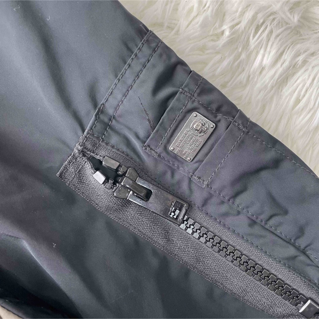 DIESEL(ディーゼル)のDIESEL MA-1 アウター ダウン メンズ レア Mサイズ メンズのジャケット/アウター(ブルゾン)の商品写真