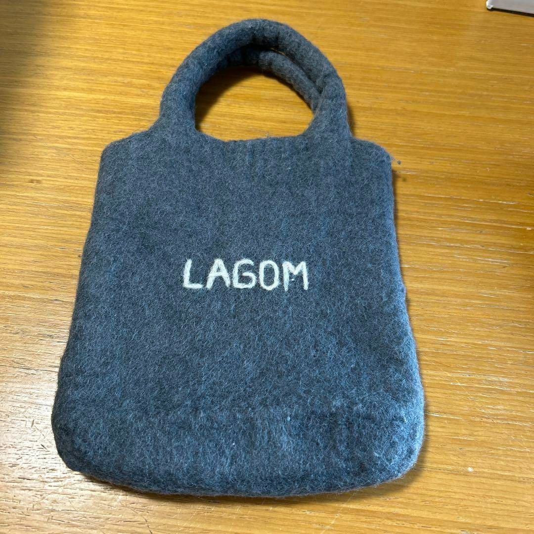 LAGOM(ラーゴム)のLAGOM 手提げかばん　フェルト生地 レディースのバッグ(その他)の商品写真