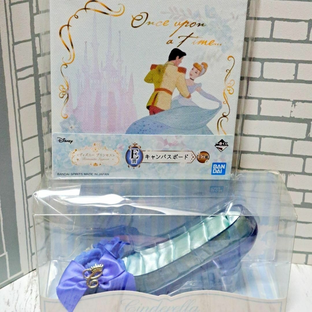 Disney - Disney Store シンデレラガラスの靴 リングケース Disney - Disney Store シンデレラガラスの靴 リングケース