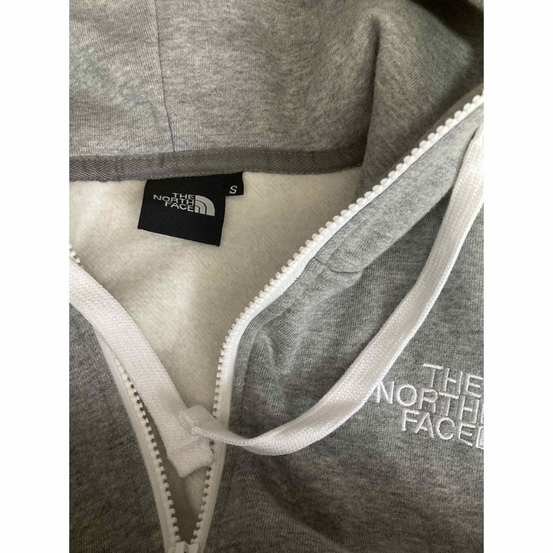 THE NORTH FACE(ザノースフェイス)のTHE NORTH FACE ノースフェイス リアビューフルジップフーディ メンズのトップス(パーカー)の商品写真