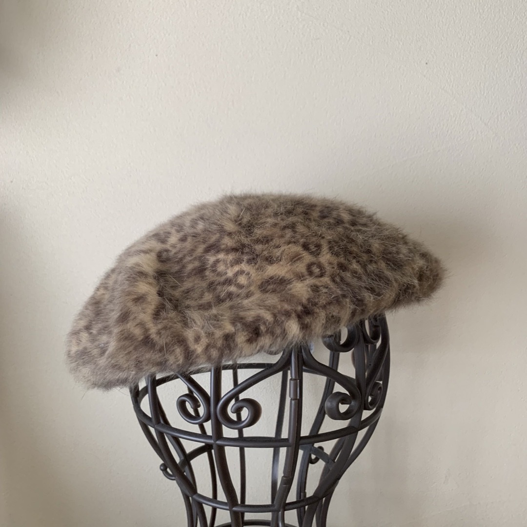 ヒョウ柄ベレー帽 レディースの帽子(ハンチング/ベレー帽)の商品写真
