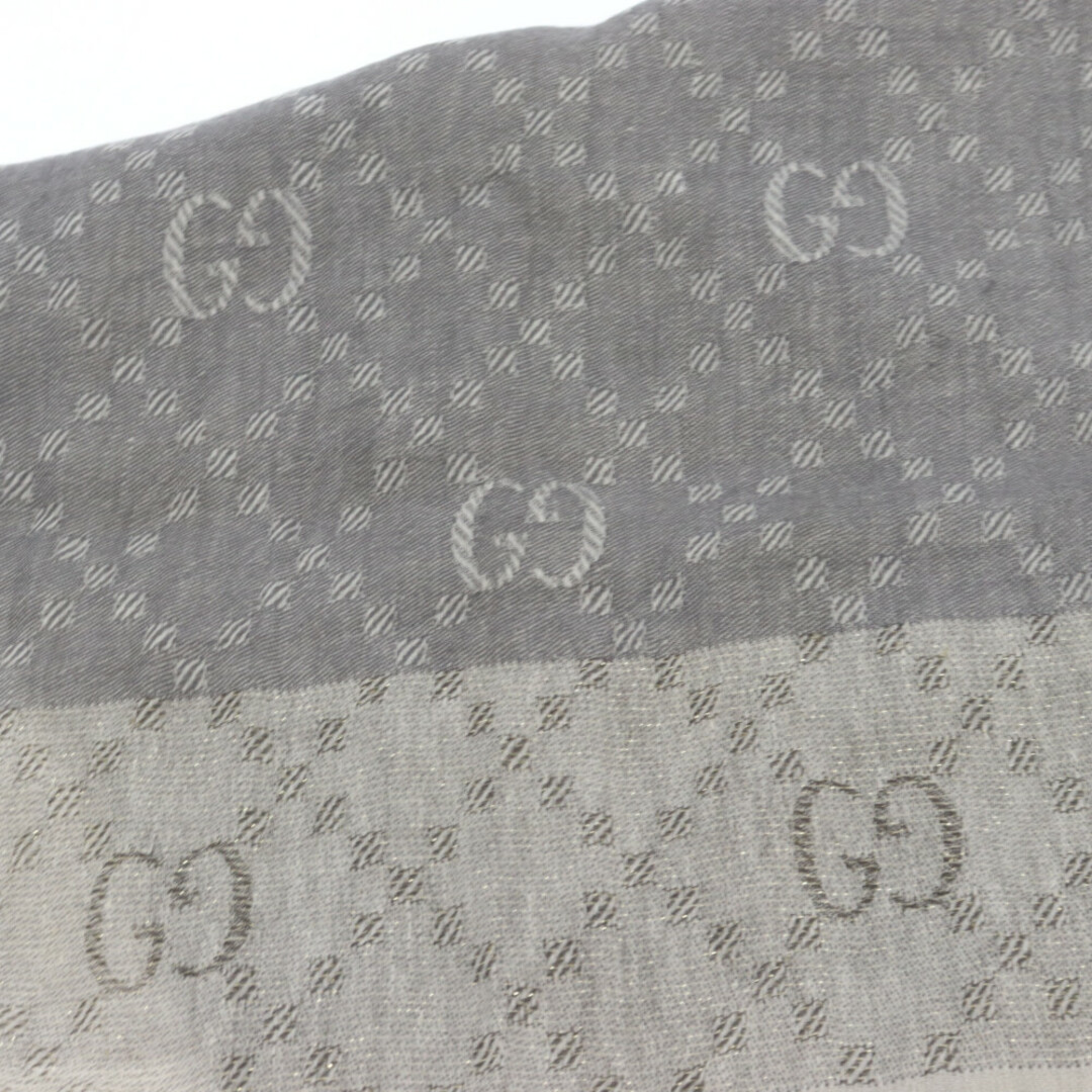 Gucci(グッチ)のGUCCI グッチ GGパターン リネン大判ストール グレー/アイボリー マフラー メンズのファッション小物(マフラー)の商品写真