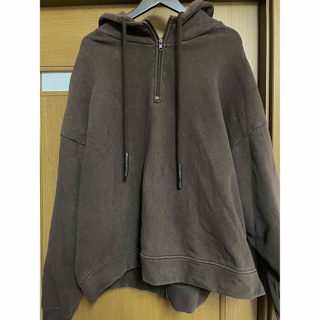 YEEZY（adidas）(イージー)のyeezy season メンズのトップス(スウェット)の商品写真