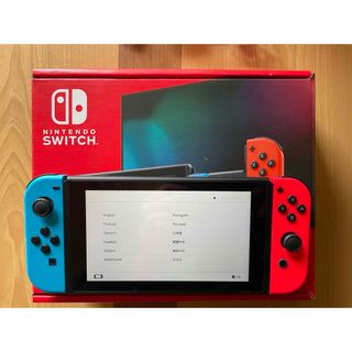 ニンテンドースイッチ(Nintendo Switch)の美品ニンテンドーSwitch 本体　ソフト2本付き【値下げしました】(家庭用ゲーム機本体)