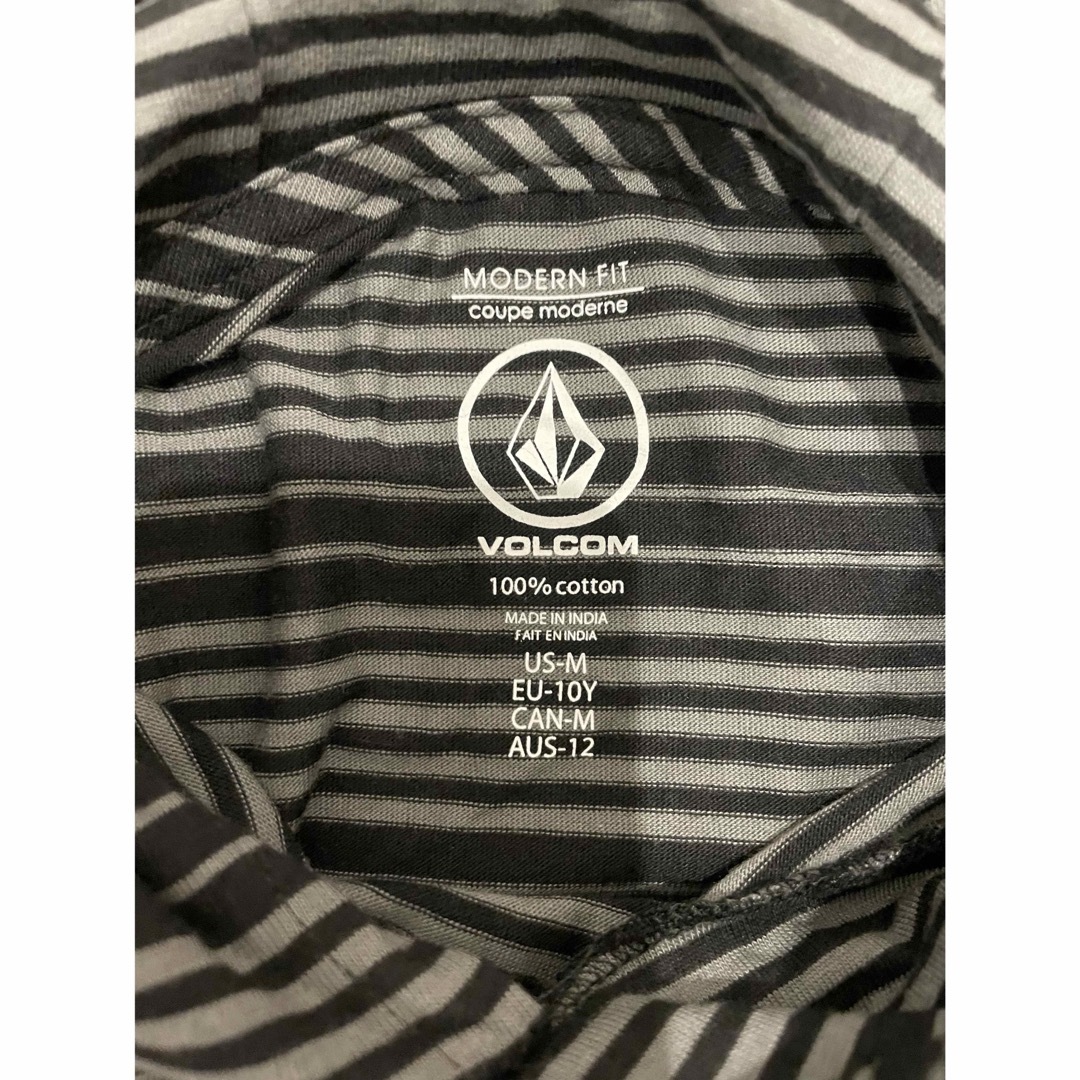 volcom(ボルコム)のVOLCOM KIDS ボルコム キッズ パーカー Mサイズ キッズ/ベビー/マタニティのキッズ服男の子用(90cm~)(ジャケット/上着)の商品写真