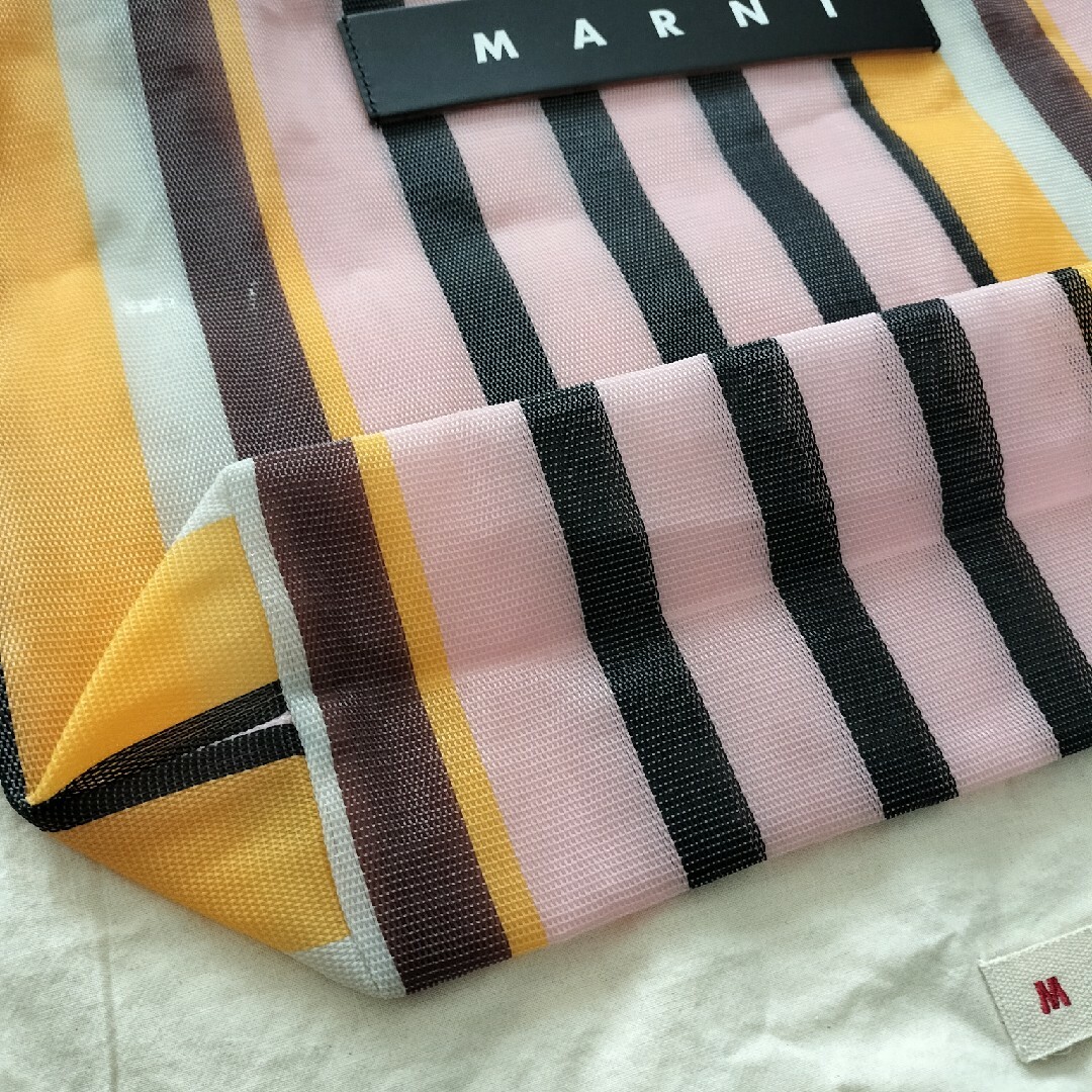 Marni(マルニ)のマルニカフェストライプトートバッグ ローズソルベ 紗栄子中板付折らずに発送 レディースのバッグ(トートバッグ)の商品写真