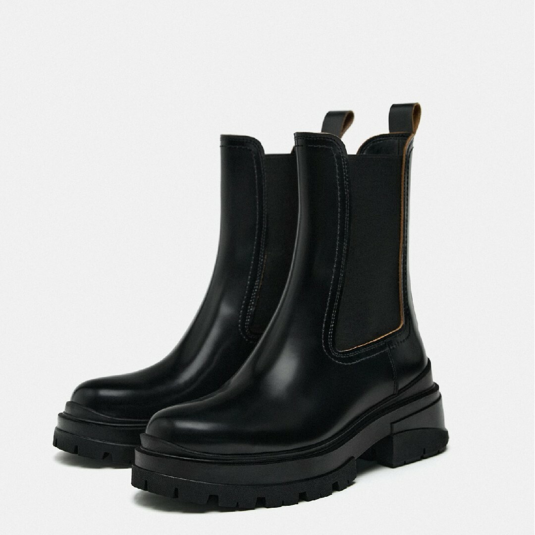 ZARA - ZARA リアルレザートラックソールアンクルブーツ 39 ZARA - ZARA リアルレザートラックソールアンクルブーツ 39
