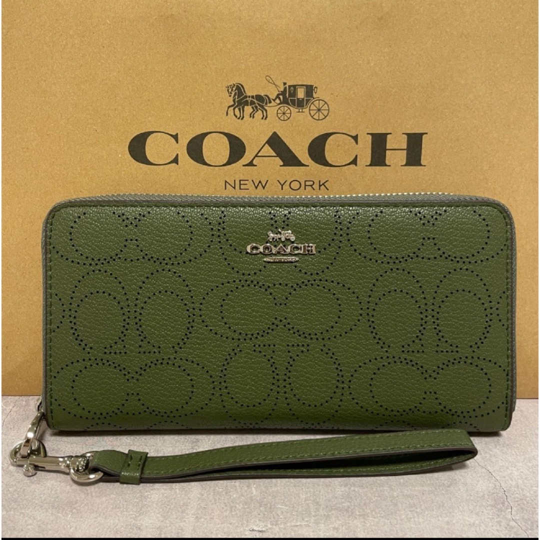 新品　COACH 長財布　カーキ　シグネチャー　ラウンドファスナー　小銭入れ有 | フリマアプリ ラクマ