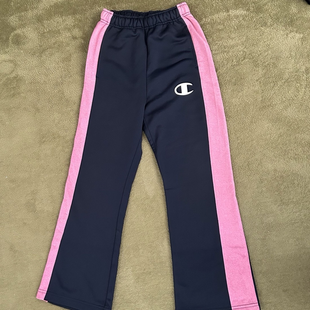 Champion(チャンピオン)のチャンピオン　ジャージ　上下セット　130cm キッズ/ベビー/マタニティのキッズ服女の子用(90cm~)(その他)の商品写真