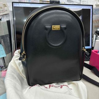 サルヴァトーレフェラガモ(Salvatore Ferragamo)の【美品】フェラガモ　リュック(リュック/バックパック)