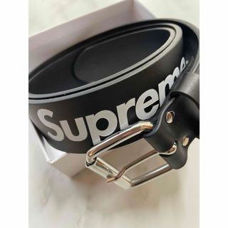 シュプリーム(Supreme)のsupreme  レザーベルト　ブラック(ベルト)