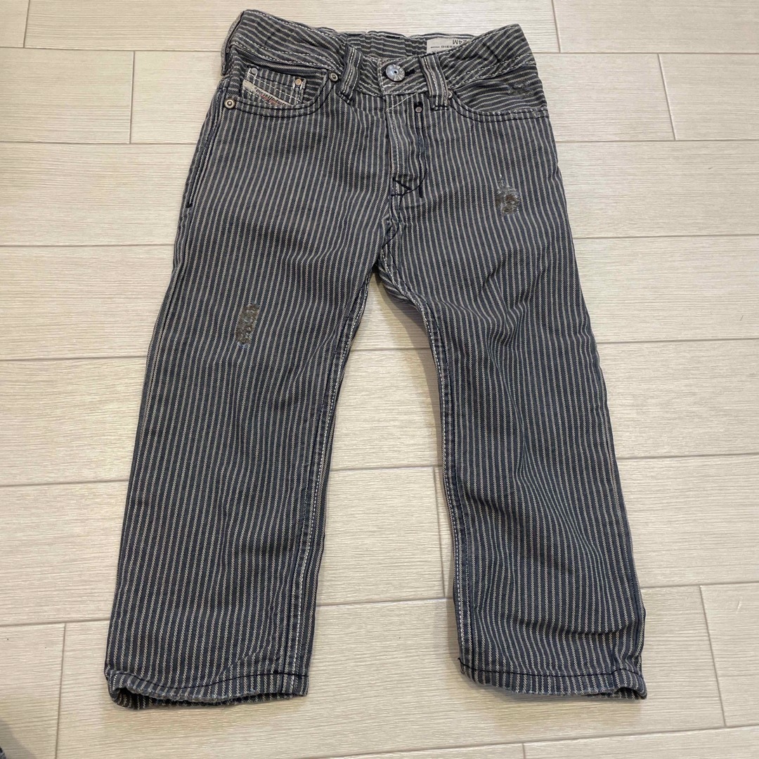 DIESEL(ディーゼル)のDIESEL ジーパン キッズ/ベビー/マタニティのキッズ服男の子用(90cm~)(パンツ/スパッツ)の商品写真