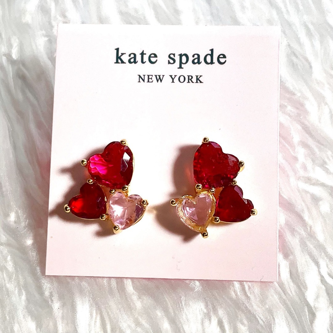 kate spade new york(ケイトスペードニューヨーク)のケイトスペード　マイラブクラスターピアス　フューシャ　1点のみ レディースのアクセサリー(ピアス)の商品写真