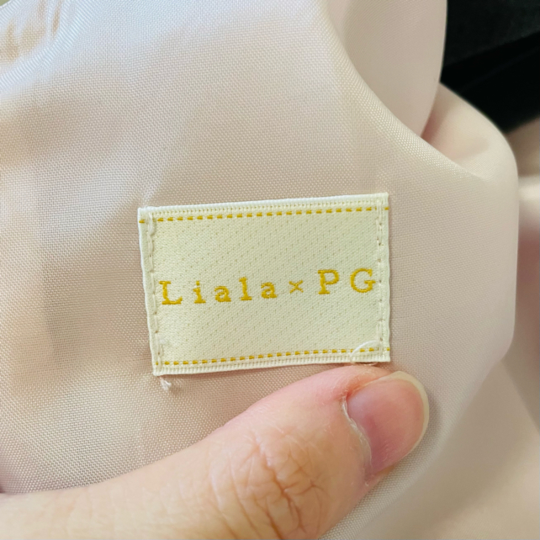 Liala×PG(リアラバイピージー)のLiala×PG オケージョンワンピース レディースのワンピース(ひざ丈ワンピース)の商品写真