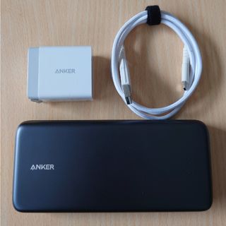 アンカー(Anker)のAnker モバイルバッテリー 型番A1362 急速充電器 型番A2021(バッテリー/充電器)