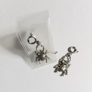 【未使用品・廃版？】昆虫型ボディピアス用アクセサリー クワガタ2個セット(ピアス)