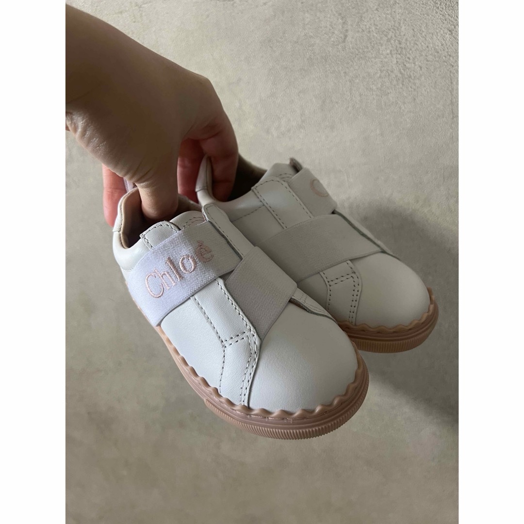 Chloe(クロエ)のChloé Kids ストラップ スニーカー キッズ/ベビー/マタニティのキッズ靴/シューズ(15cm~)(スニーカー)の商品写真