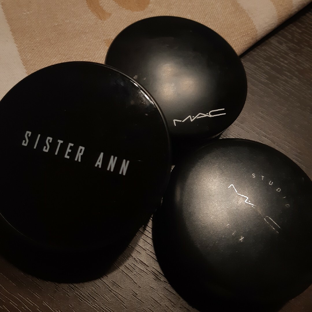 MAC(マック)のファンデーション M・A・C コスメ/美容のベースメイク/化粧品(ファンデーション)の商品写真