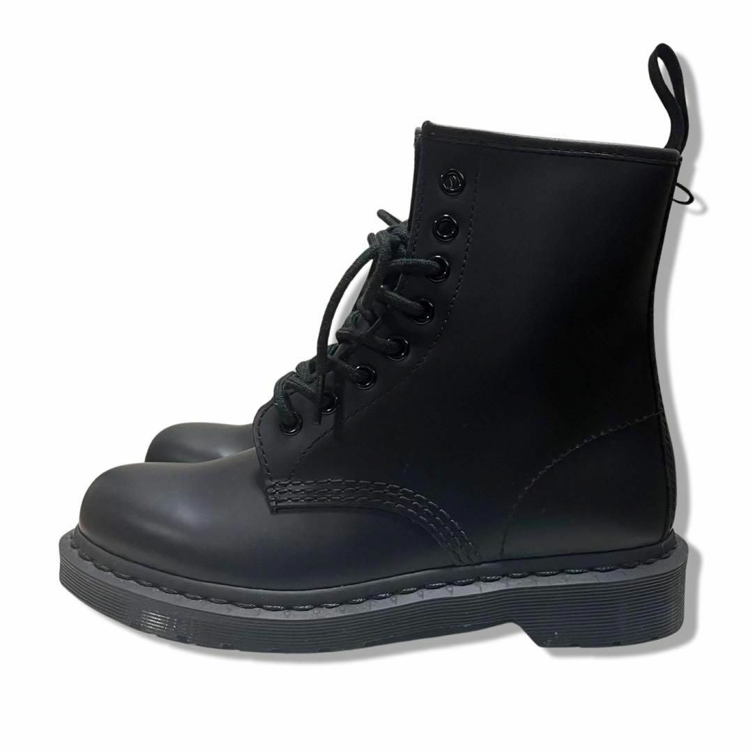 Dr.Martens(ドクターマーチン)の一点限り　ドクターマーチン　MONO 8ホール レザーブーツ　ブラック　送料無料 レディースの靴/シューズ(ブーツ)の商品写真