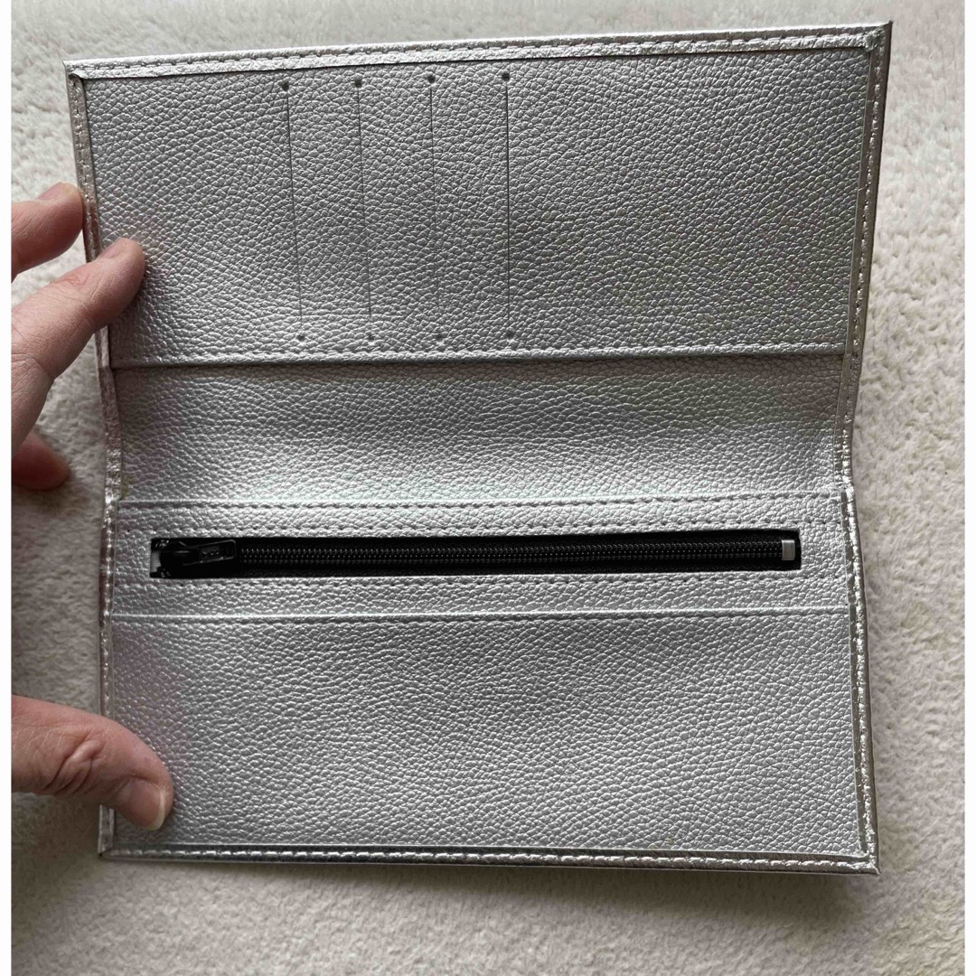 皇居　本革　長財布　シルバー レディースのファッション小物(財布)の商品写真