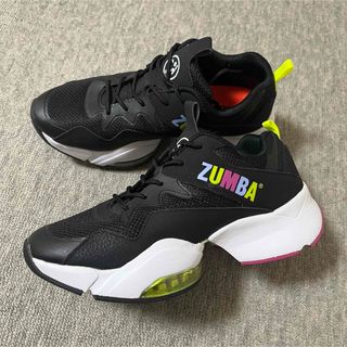 ズンバ(Zumba)のズンバ 靴 スニーカー(トレーニング用品)