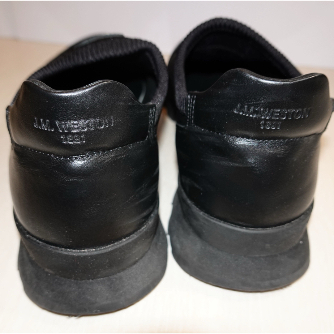 J.M. WESTON(ジェーエムウエストン)のJ.M.WESTON オンマイウェイ ニット ブラックスニーカー 8 1/2 メンズの靴/シューズ(スニーカー)の商品写真