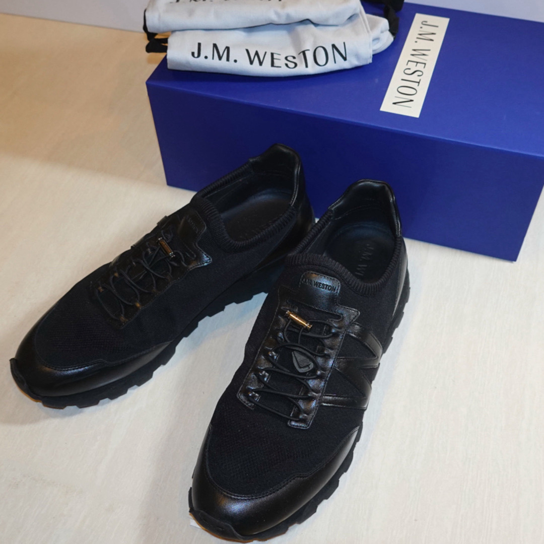 J.M. WESTON(ジェーエムウエストン)のJ.M.WESTON オンマイウェイ ニット ブラックスニーカー 8 1/2 メンズの靴/シューズ(スニーカー)の商品写真