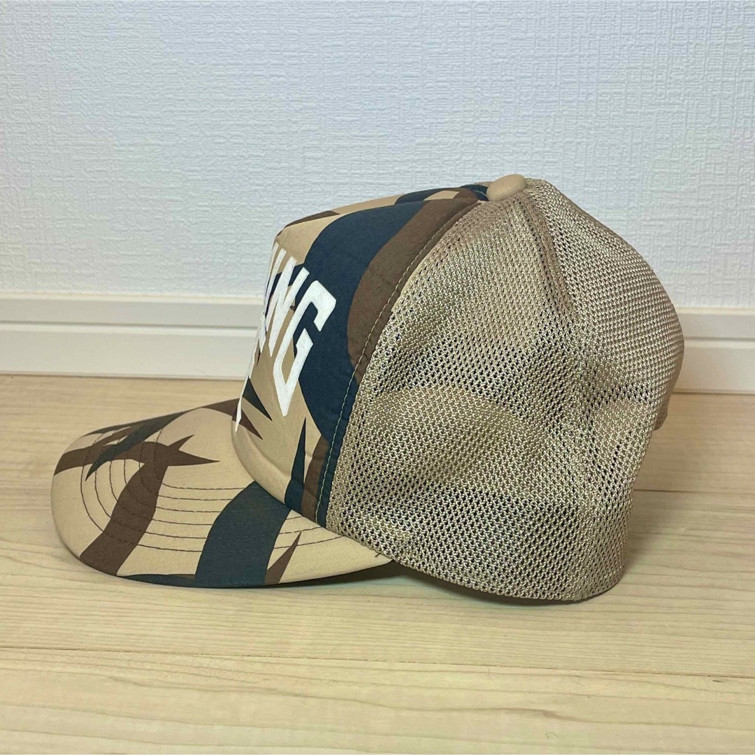 A BATHING APE(アベイシングエイプ)のA BATHING APE トライバルカモ　メッシュキャップ　日本製　ビンテージ メンズの帽子(キャップ)の商品写真