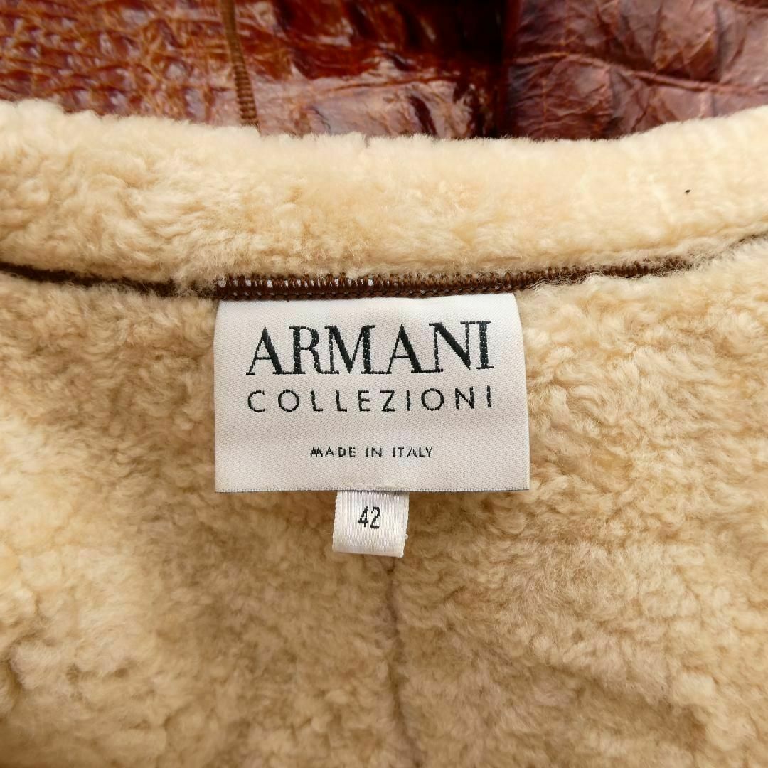 ARMANI COLLEZIONI(アルマーニ コレツィオーニ)の美品 ARMANI COLLEZIONI カウレザー ボア レザージャケット レディースのジャケット/アウター(ノーカラージャケット)の商品写真