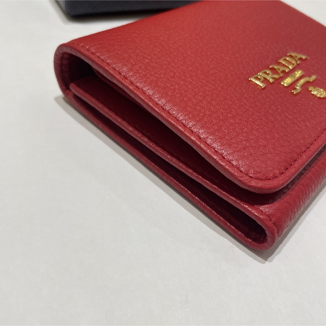 PRADA(プラダ)の美品PRADA♦︎プラダ 三つ折り財布 ROSSO レッド1MH176 レディースのファッション小物(財布)の商品写真