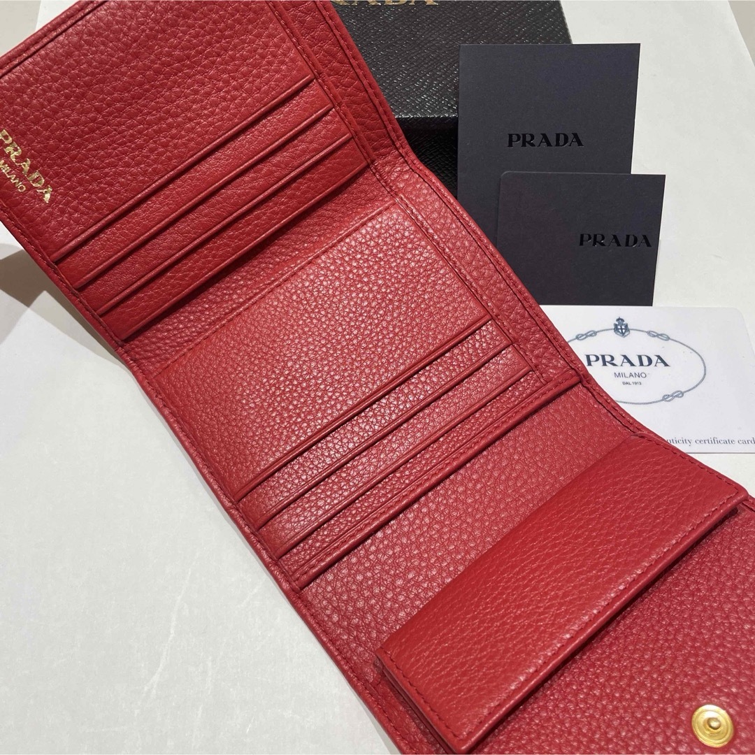 PRADA(プラダ)の美品PRADA♦︎プラダ 三つ折り財布 ROSSO レッド1MH176 レディースのファッション小物(財布)の商品写真