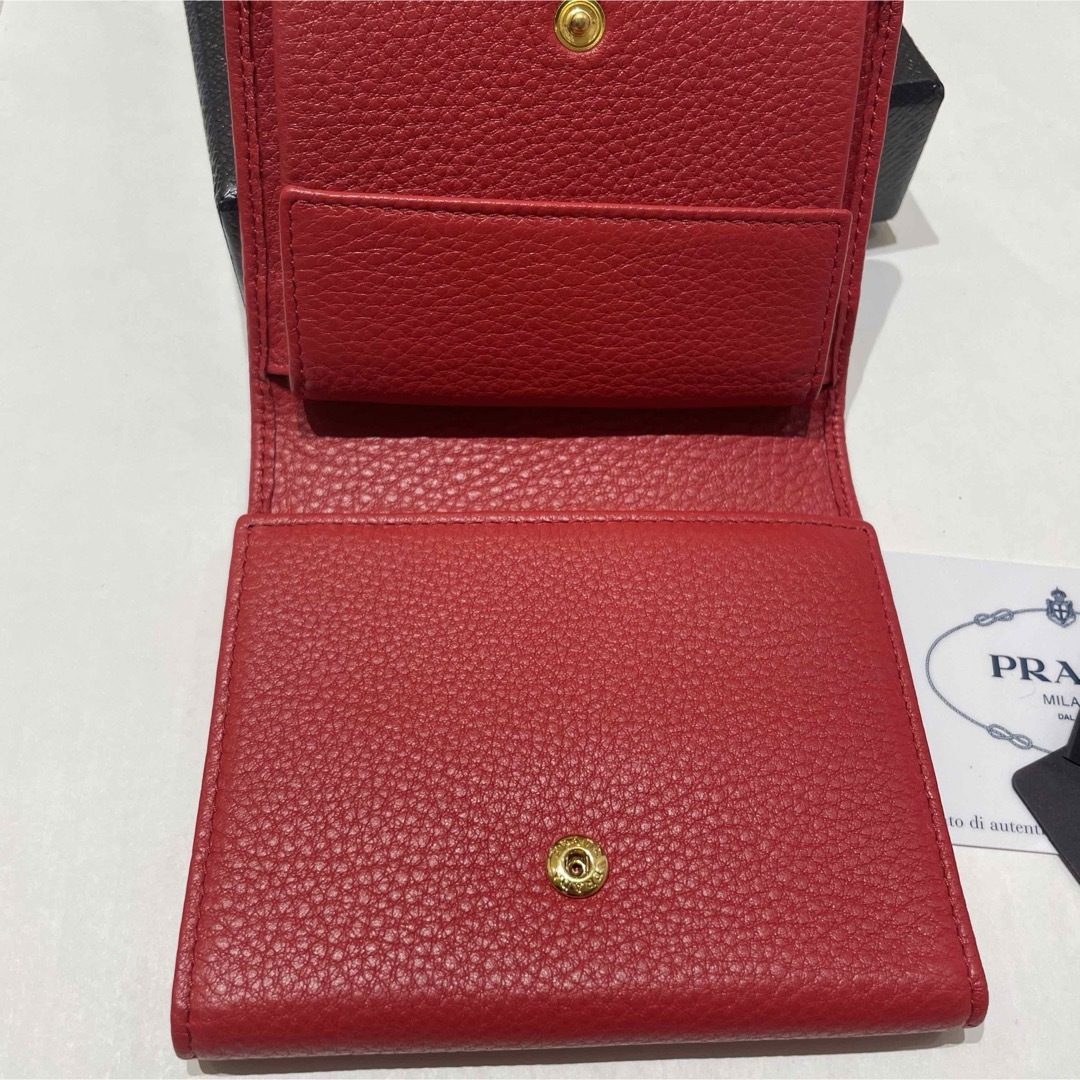 PRADA(プラダ)の美品PRADA♦︎プラダ 三つ折り財布 ROSSO レッド1MH176 レディースのファッション小物(財布)の商品写真