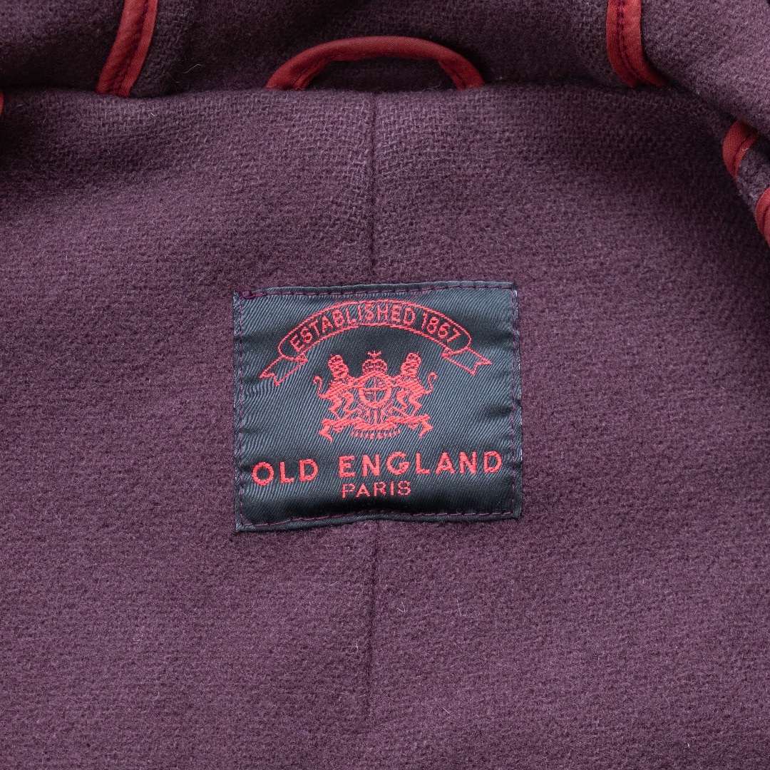 OLD ENGLAND(オールドイングランド)の【OLD ENGLAND】ダッフルコート　ヘリンボーン　ボルドー　英国製 レディースのジャケット/アウター(ダッフルコート)の商品写真