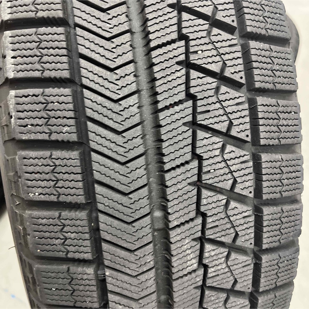 BRIDGESTONE(ブリヂストン)のトヨタエスクワイアHVスタッドレスタイヤホイル付195/65R15 ZWR80G 自動車/バイクの自動車(タイヤ・ホイールセット)の商品写真