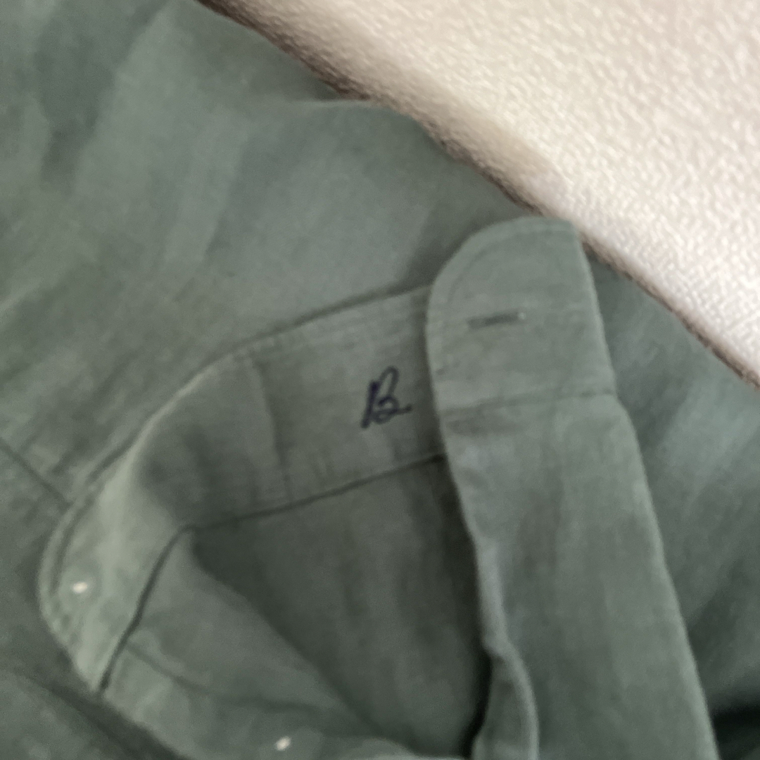 MADISONBLUE(マディソンブルー)のマディソンブルー　ハンプトンリネンシャツ　01グリーン レディースのトップス(シャツ/ブラウス(長袖/七分))の商品写真