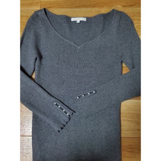 プロポーションボディドレッシング(PROPORTION BODY DRESSING)の《美品》プロポーションボディドレッシング 7部袖 トップス グレー パール付き(カットソー(長袖/七分))