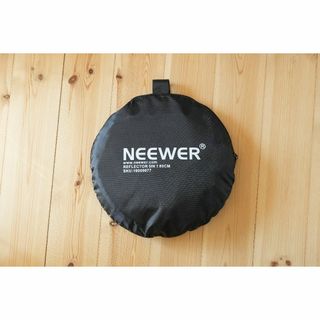 NEEWER 5-in-1撮影用折りたたみ式丸レフ板(銀、金、白、黒、半透明)(その他)