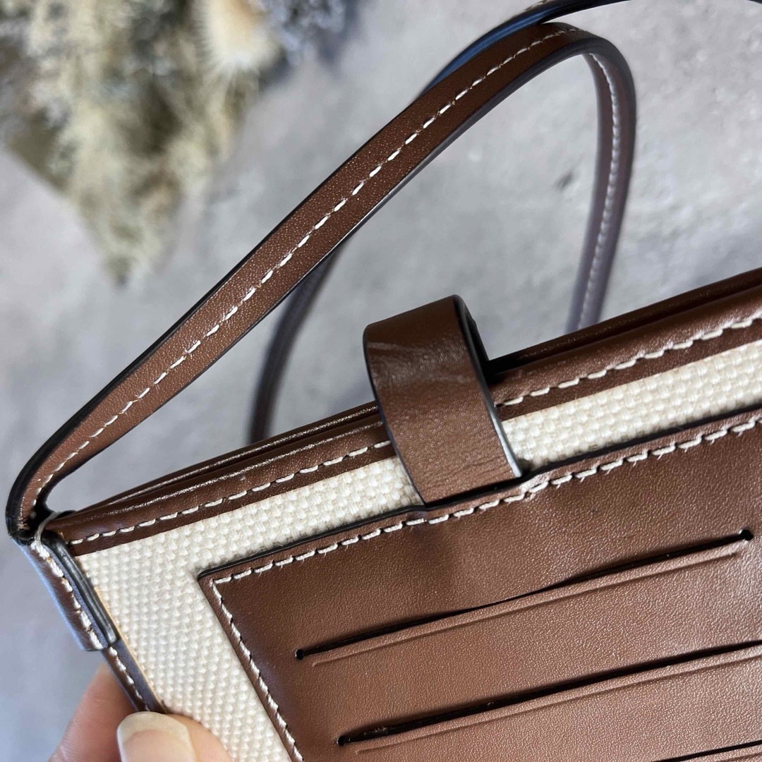 BURBERRY - Burberry スマホショルダーの通販 by Avereel BURBERRY - Burberry スマホショルダーの通販 by Avereel