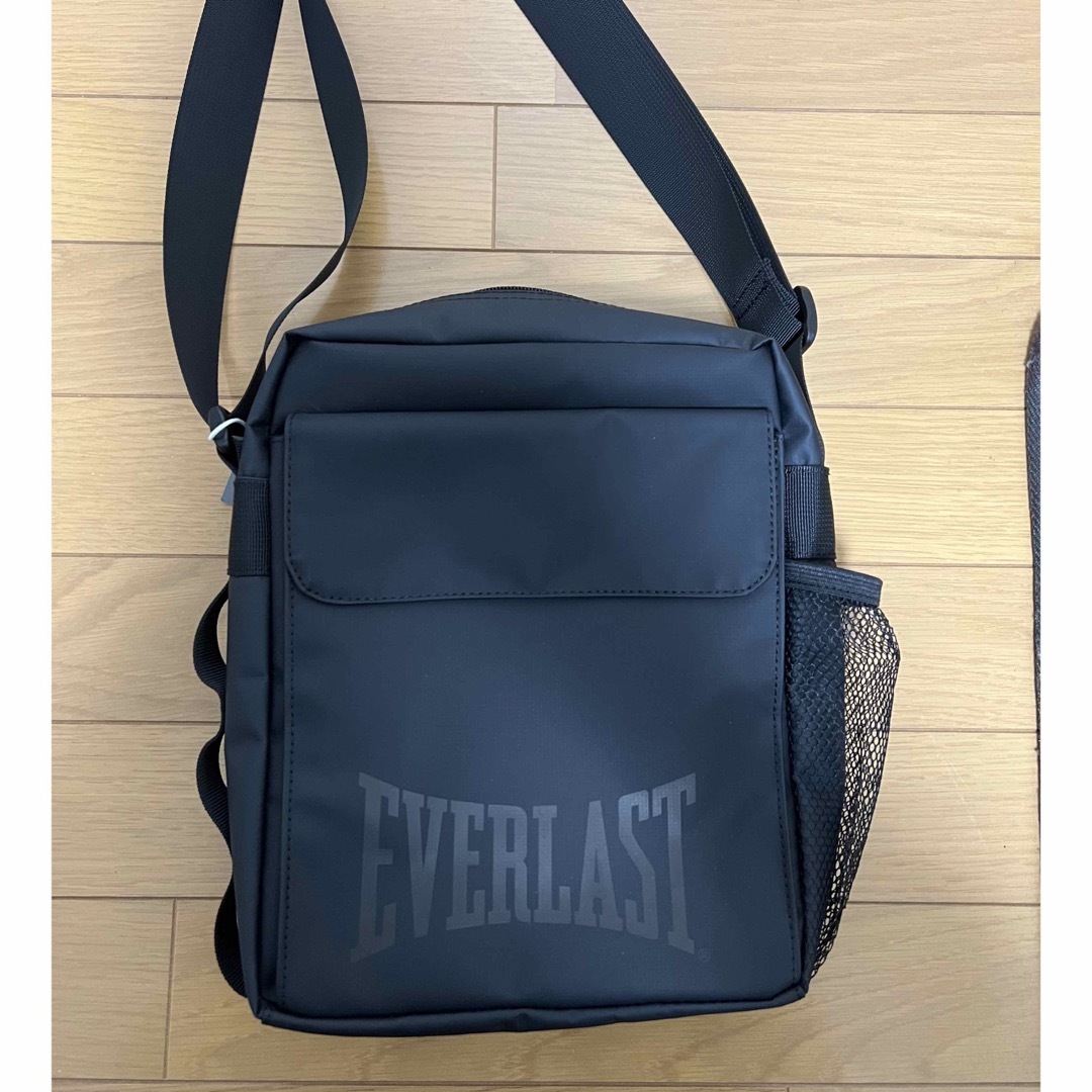 EVERLAST(エバーラスト)のEVERLAST エバーラスト ショルダーバッグ メンズのバッグ(ショルダーバッグ)の商品写真